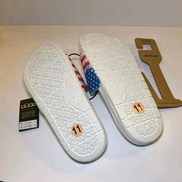 Hey Dude American flag flip flops size 11NWT - Picture 6 of 8